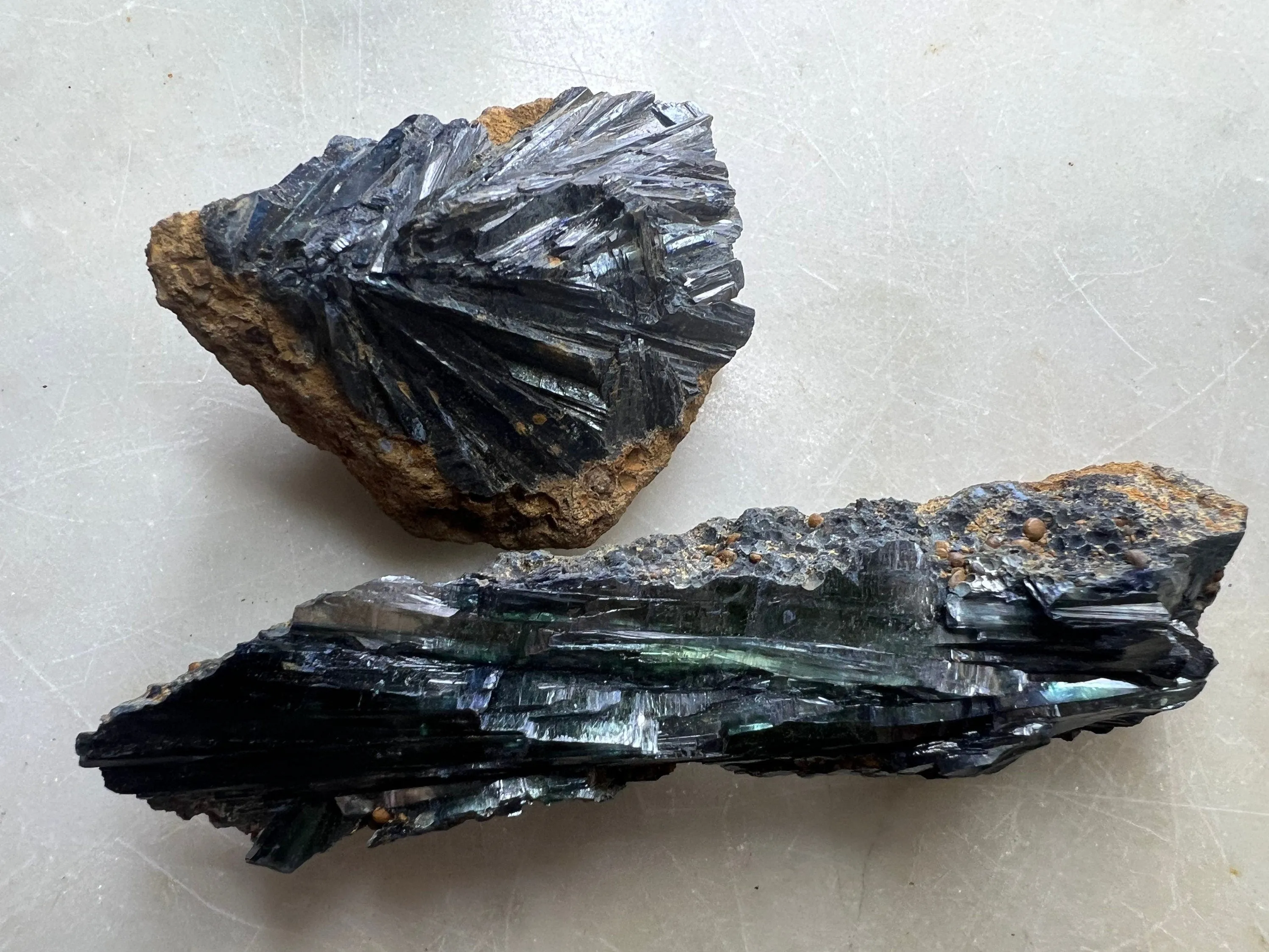 2 natural Vivianite clusters. Total weight 150grams