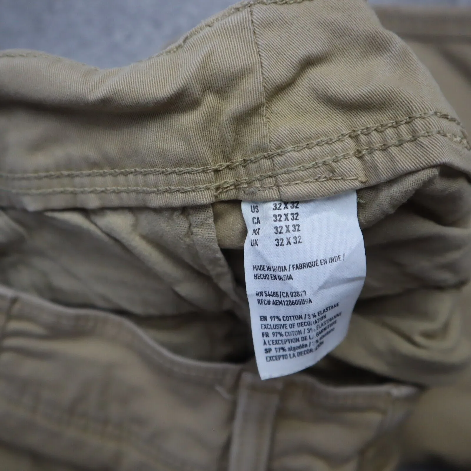 American Eagle Mens Chino Pants Mid Rise Flat Front Cotton Khaki Size W32XL32