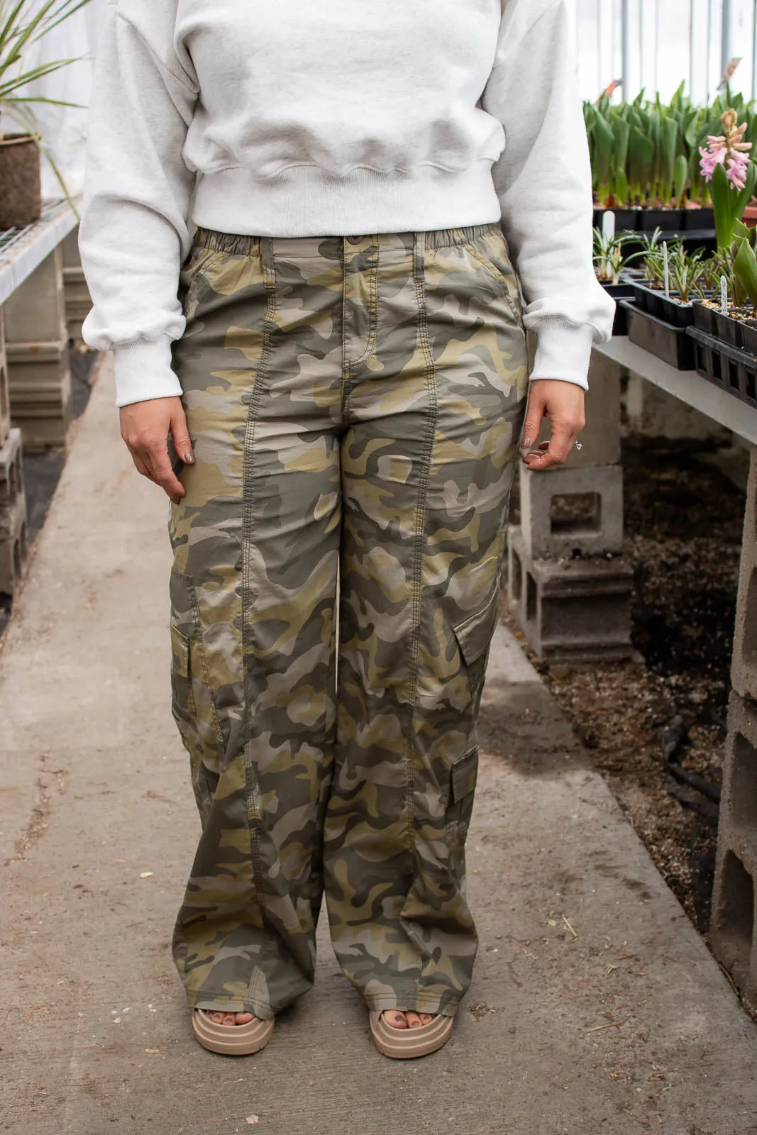 Ezra Camo Cargo Pants