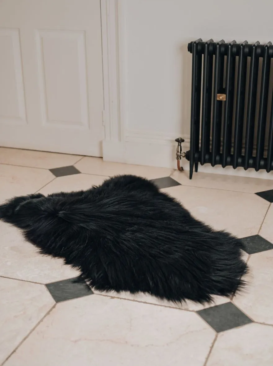 Icelandic Sheepskin Rug - Long Haired Natural Blacky Brown