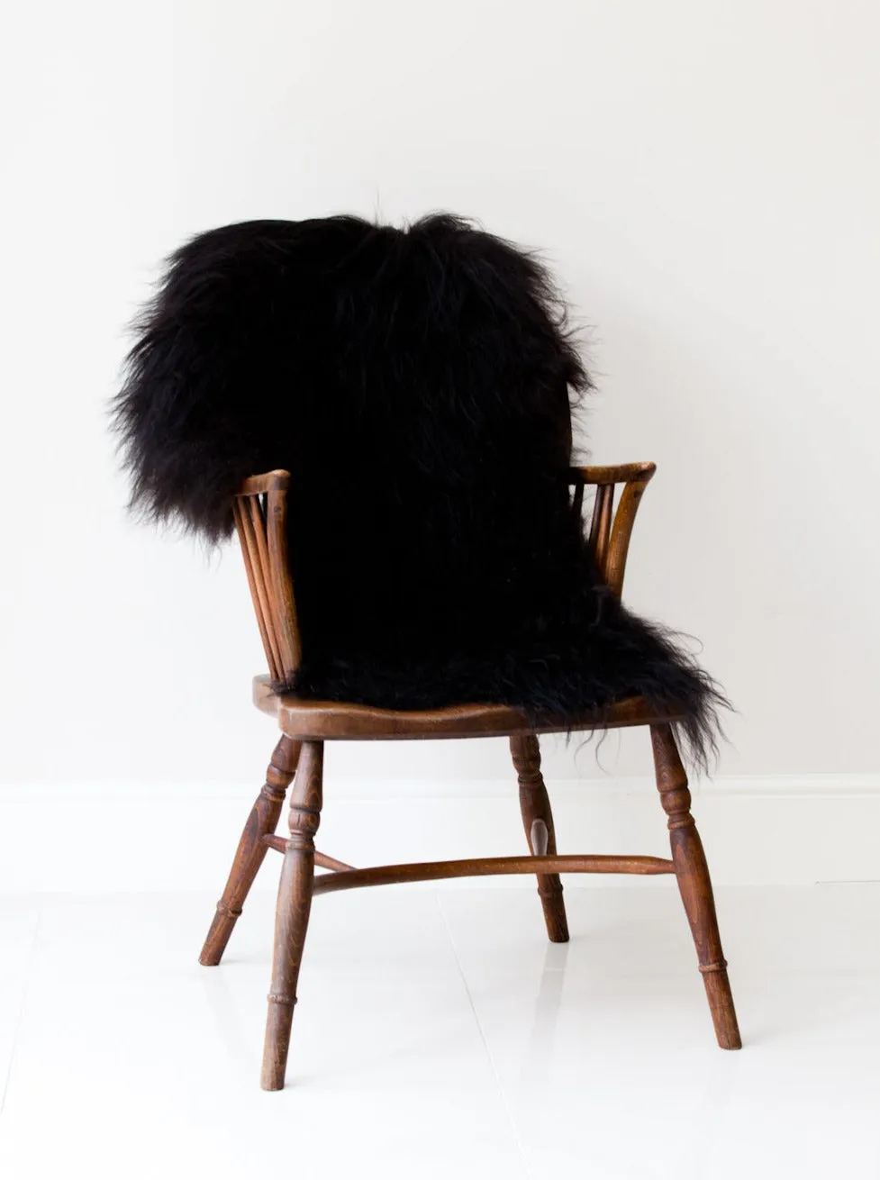 Icelandic Sheepskin Rug - Long Haired Natural Blacky Brown