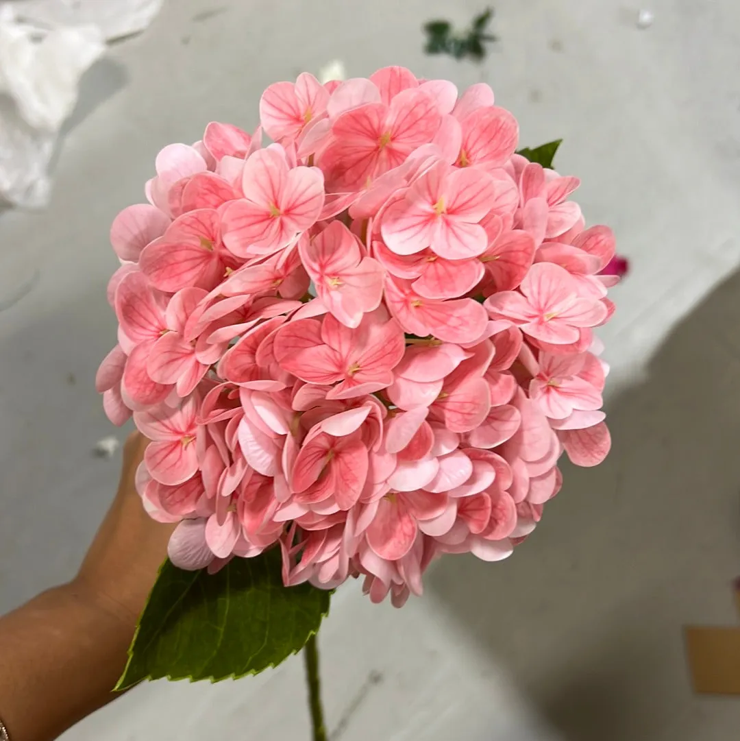 Moist Touch Real Touch Hydrangea (Dark Pink)