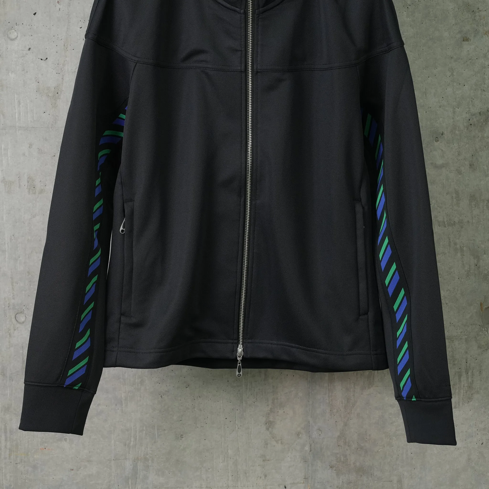 STYRAX TRACK JACKET / 001:ANTHRACITE